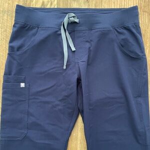 NWT Figs Kade Cargo Scrub Pants Medium Petite Navy